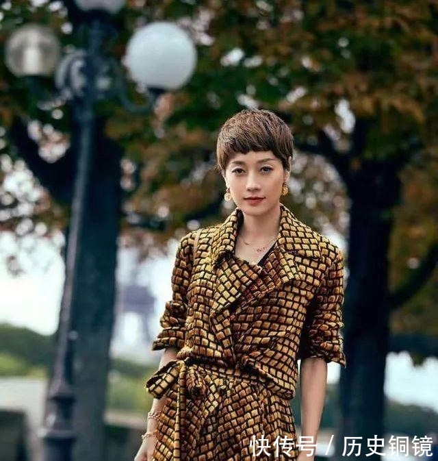  【女性】离婚后的马伊琍衣品越来越好，瞧这几身打扮，看完真让人羡慕！