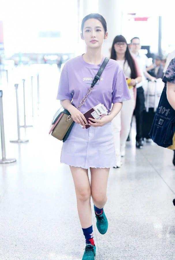 李沁真大胆! 穿的彩色短裤空荡荡的 网友: 难怪安全裤都看到了!