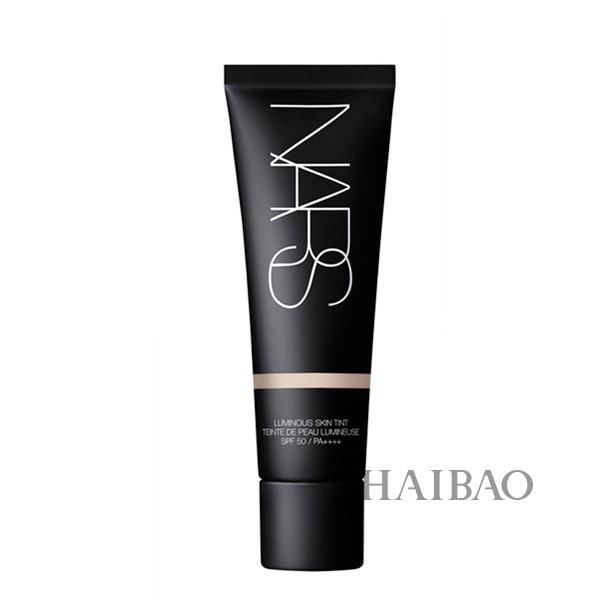 电影《少年的你》官宣男女主！为啥92年的周冬雨看起来比00后易烊