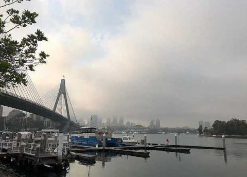 冰冷的南极风暴导致澳大利亚气温骤降10度 城