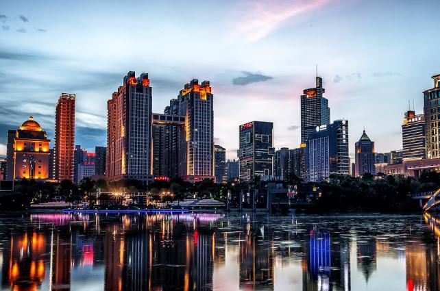  「gdp」全国高楼最多的二线城市：GDP不敌三线，高楼数量却超越