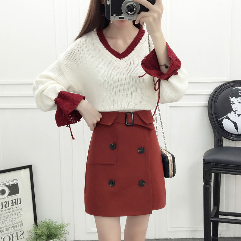 小香风套装才叫时尚，看着都不舍得眨眼睛，显嫩漂亮很吸睛