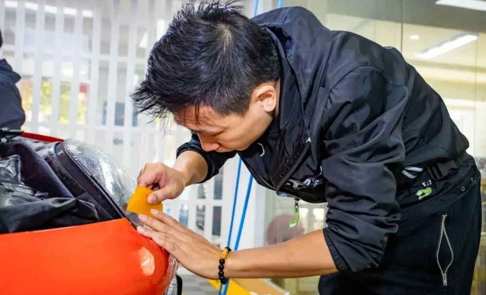 『卡宴』保时捷卡宴Coupe 装贴XPEL LUX PLUS系列漆面保护膜