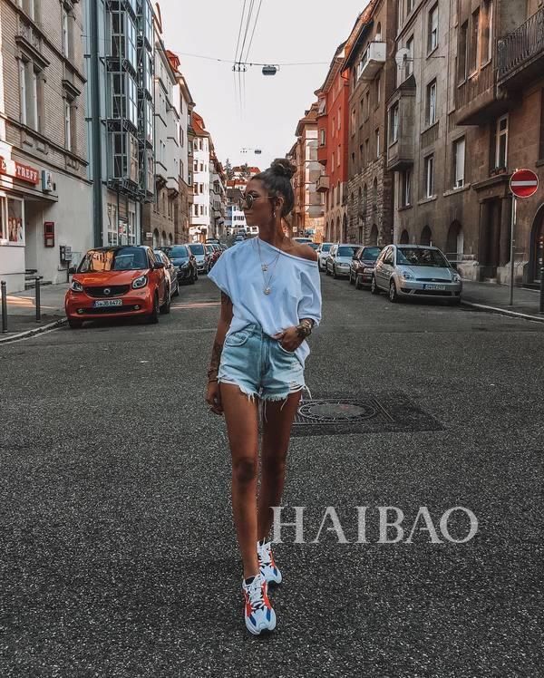 不买包包都要买的硬币项链，叠搭戴起来更好看！看过的人都被种草