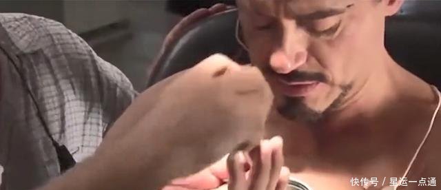 『看起来』《钢铁侠》中，唐尼胸口的洞是怎么来的制作方式让人意想不到