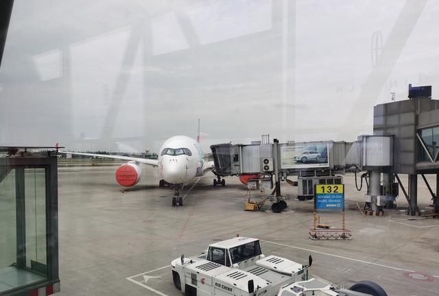  「公司」无奈重新安排行程，却意外打卡东航云南公司的第一架789，值了！