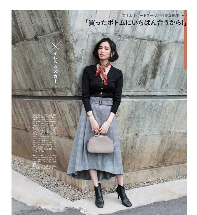  『小方巾』针织衫+丝巾，条纹衫+丝巾，春天最气质的穿搭套路！还时髦炸了！