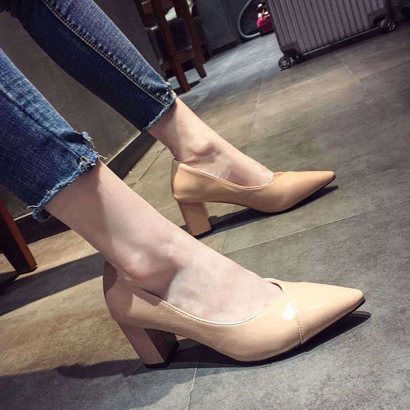 新发现一款女鞋，款款柔软又洋气，怎么穿都时尚养脚