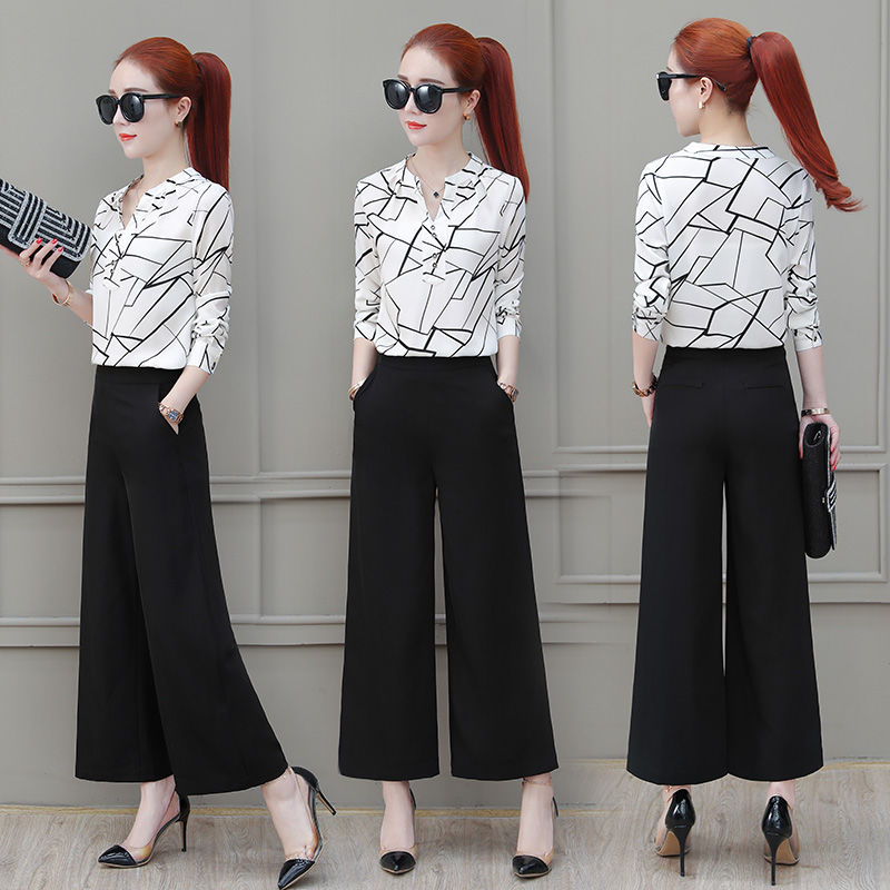 比连衣裙洋气百倍的时尚套装来啦，7080后秋天就这样穿，美炸