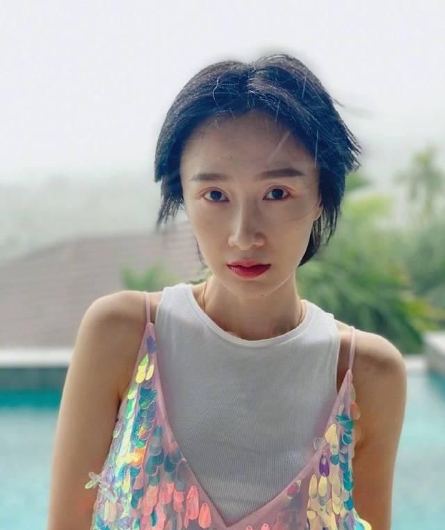  【事业】“慕容云朵”近照变尖脸，最火时嫁富商生子，今33岁变化太别扭