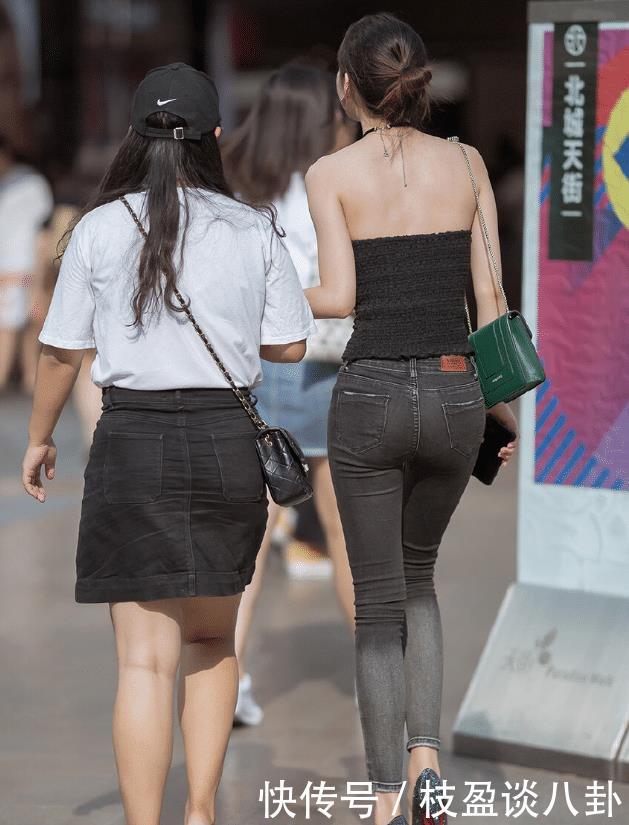  「左边小姐姐」敢这样和模特小姐姐一起逛街，不得不佩服你的勇气，这才是真闺蜜