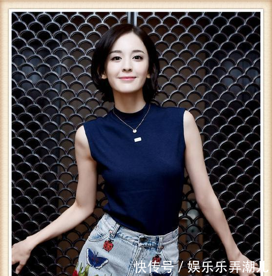 深V裙只服古力娜扎！中间仅靠一块遮羞布，网友这也太撩人了！