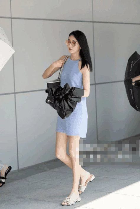 街拍: 凡间美女千千万, 唯有图4最好看!