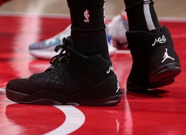 『球鞋』NBA球员上脚:安东尼这赛季的球鞋,还有签名鞋和中国新年配色!