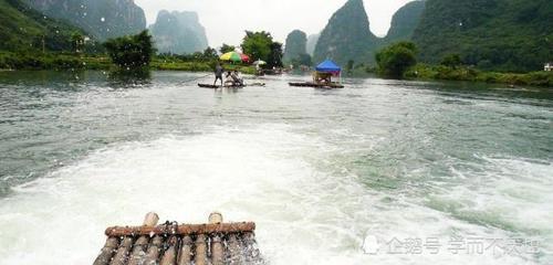 这条美丽的河流坐落在桂林，景色美不胜收，你去过了吗