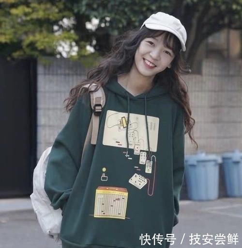 阔腿裤■建议微胖女生放弃卫衣搭工装裤吧,最近流行这样穿,显瘦还减龄