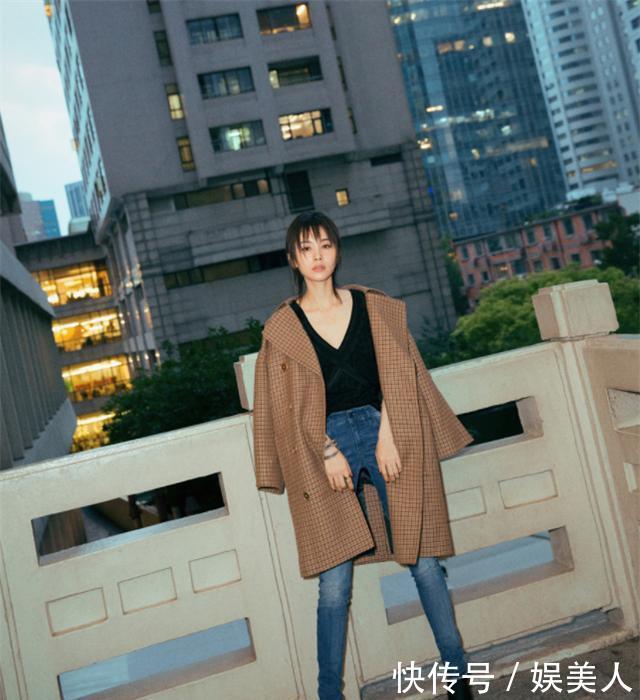 『气质』见过世面的女人,穿衣打扮都有这些“特征”,美得高级又气质!