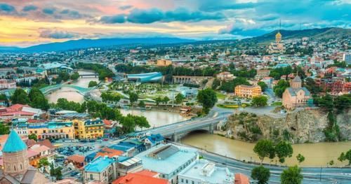 世界上物价最低的国家！5万块就能买别墅，2万块就能买一辆豪车！