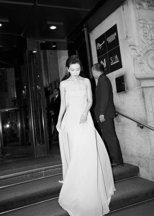 请来半个娱乐圈的Ralph Lauren大秀，到底有什么值得看?