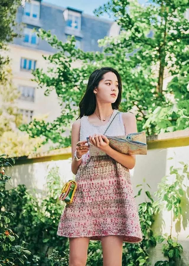 杨幂刘雯带货同一款？网友：完了！火爆了！肯定要卖断货了！