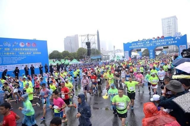 今年夏天,贵州突如其来地火了!