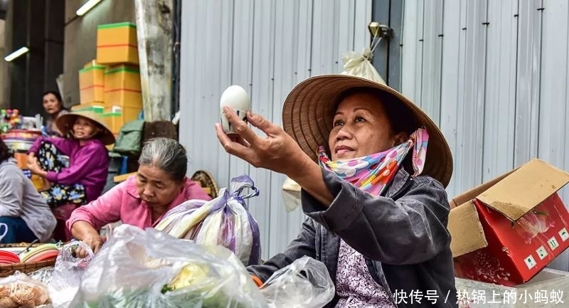 世界上拥有最大龙桥的国家,因价格便宜游客多,却靠模仿中国起家?