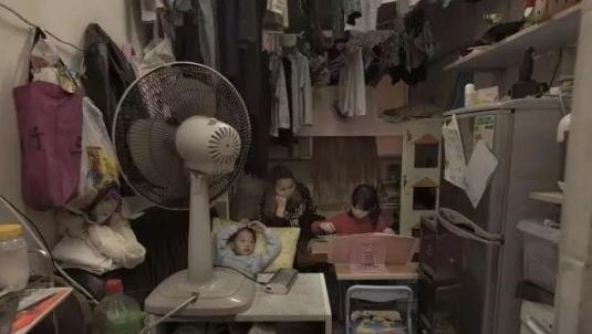  【现状】你有见过香港的“棺材房”吗？亲眼见到后才明白自己住