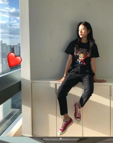  瑜伽■实力超群是基本素养，身高腿长才是特点，周雨彤让人眼前一亮