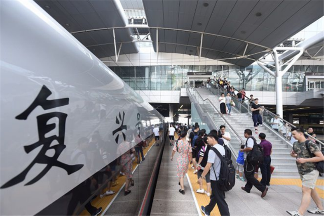  高铁■外国人提出疑问：为什么中国高铁不走直线非要绕弯？看完