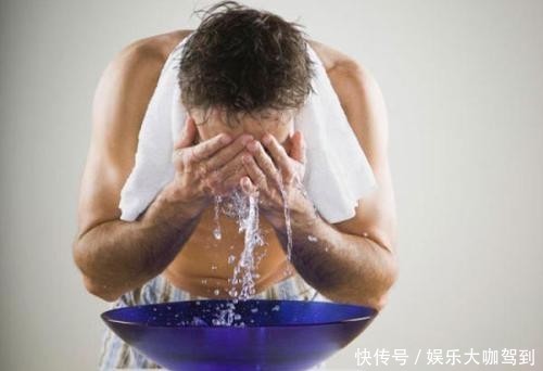 #干性#干敏皮可以用洗面奶吗 干性皮肤补水洗面奶推荐
