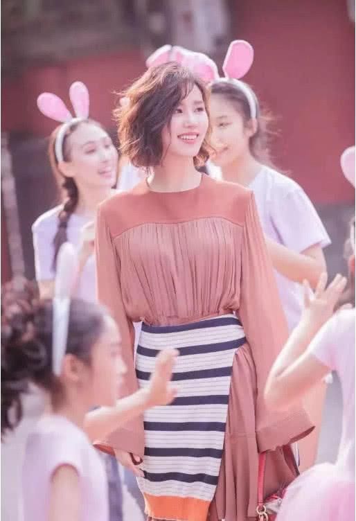 裙子里别再穿“安全裤”了，这样穿轻松十倍，既安全又有空气感