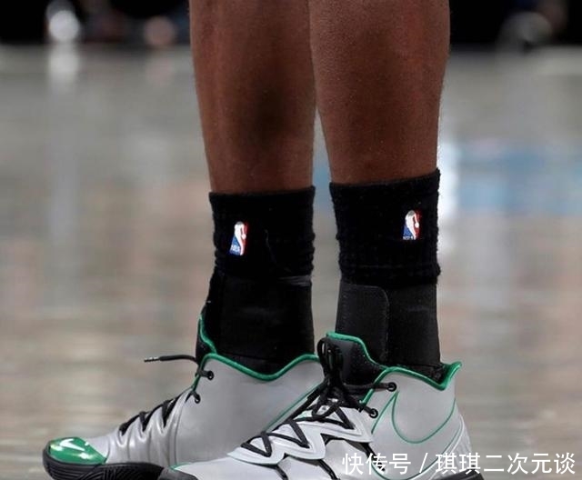  『球员』NBA球员上脚：欧文这赛季穿的球鞋，这些配色很有纪念意义！