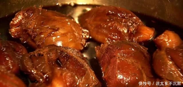 从推着三轮车摆摊卖菜，到一年卖出4个亿 他做对了什么？