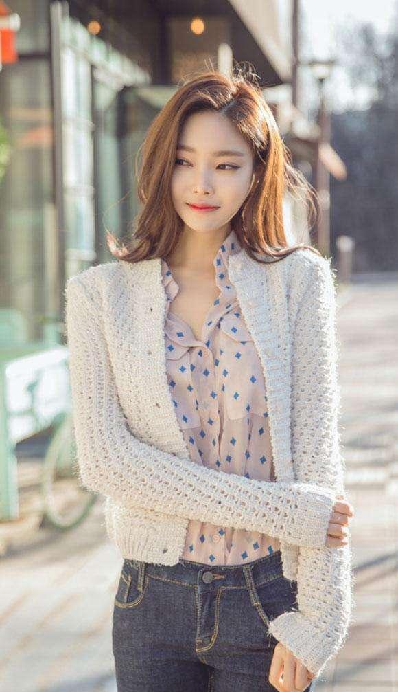 紧身裤穿出优雅独到的气质，时尚有情调，是很多女人的梦想