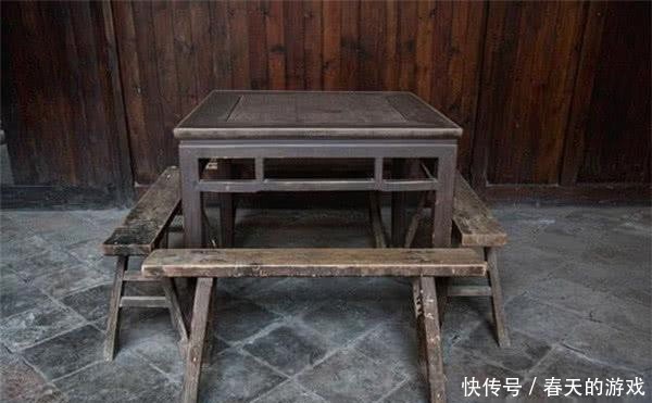  「招待」餐桌规矩“菜不摆三，筷不成五，席不成六”，以后招待