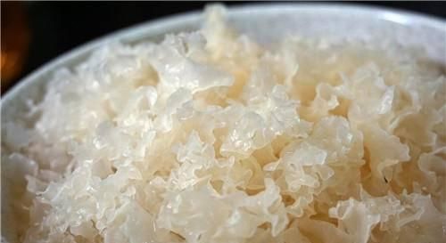  『保鲜剂』皮肤“保鲜剂”被找到，隔三差五吃，皮肤紧致，肌肤嫩滑！