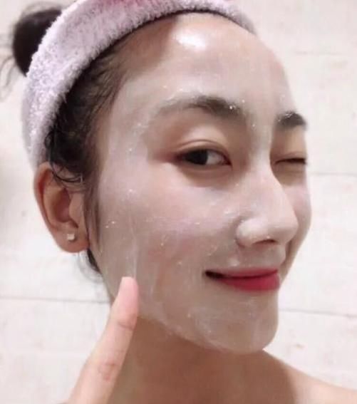  「看起来」女性过35岁，睡得多晚还要搞好“4件琐事”，肌肤嫩白皱褶还少！