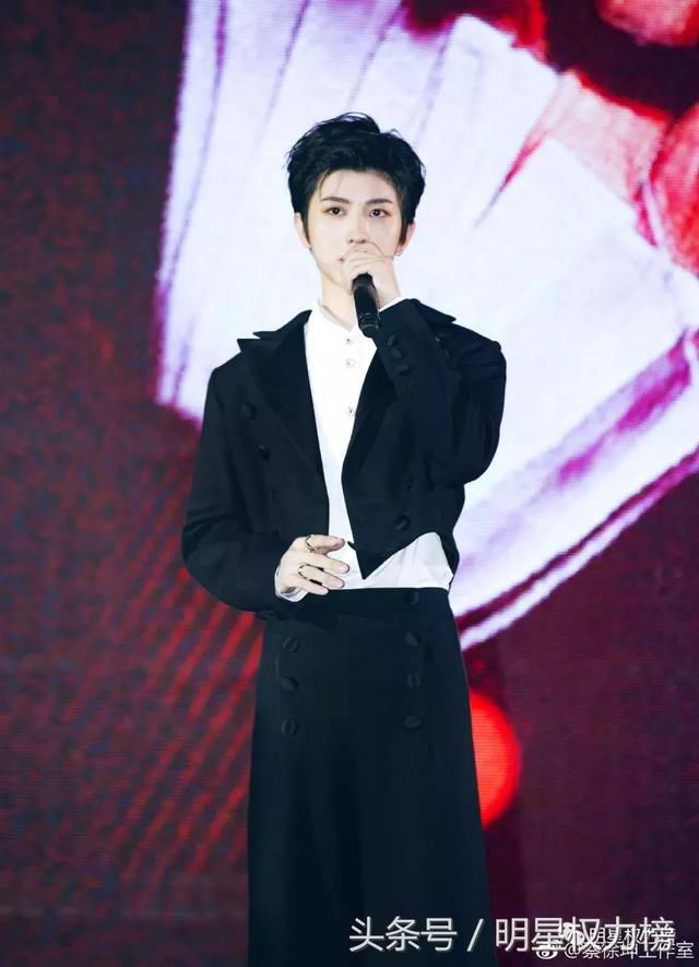 TA们撞衫,到底是各有特色还是公开处刑?