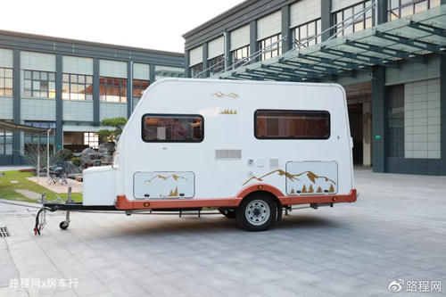  【房车】公路拖挂房车年底大聚会，并将于1月2日在沪召开公路拖