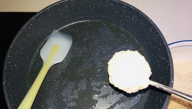 『豆渣』很多人不吃这东西,通常把它当垃圾扔掉,不懂这样吃扔掉太可惜了