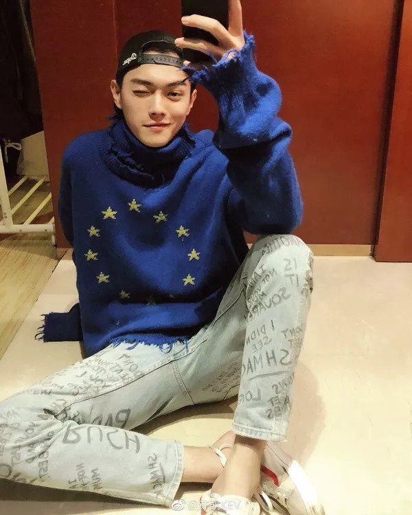 傅恒走后，只想买件针织衫穿穿……