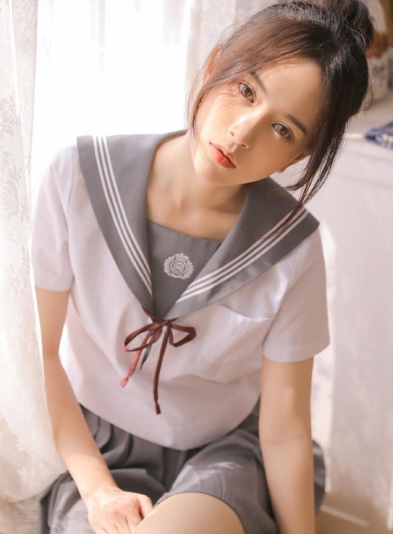  『清纯』美女校花清纯养眼日系写真