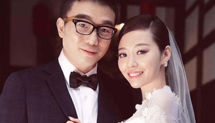 张靓颖的婚姻状态 t0179dda3f54834370f.jpg