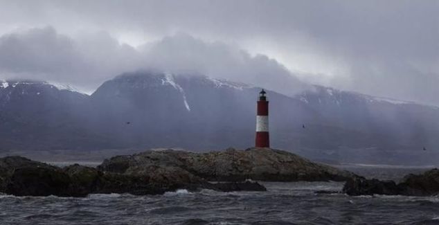 离中国最远的国家