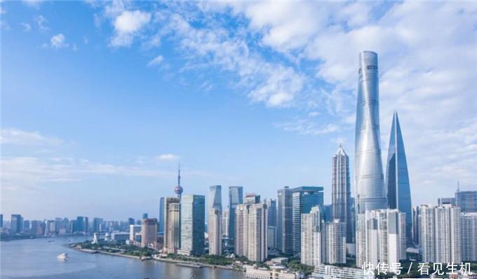 世界上最窄的豪宅,被建在两栋房子的夹缝中,里面的装修让人惊叹