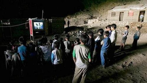 中国惊现亚洲最后一个穴居部落_里面只剩20户人家!