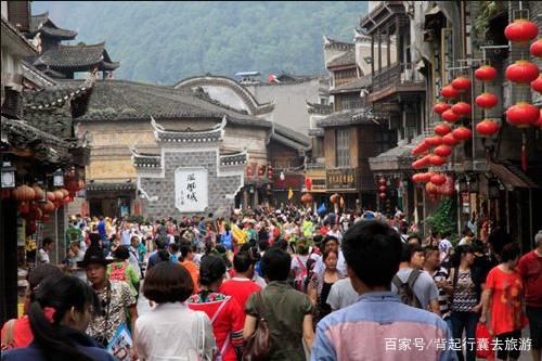 中国最“聪明”的景区，收门票无游客，免费后收入反破140亿