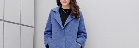 秋天早晚转凉，聪明的媳妇穿上薄外套，显瘦又御寒，简直棒极了