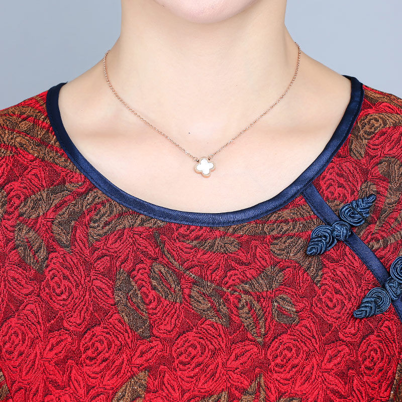 新发现一种女装:“改良旗袍装”，穿过的人都说显高又洋气