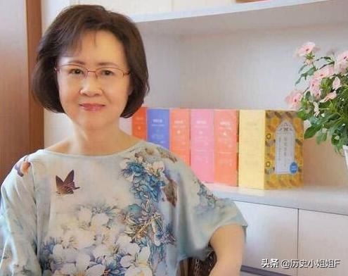 #反对#她不顾父母反对嫁给老师,婚后生2对龙凤胎,大女儿家喻户晓
